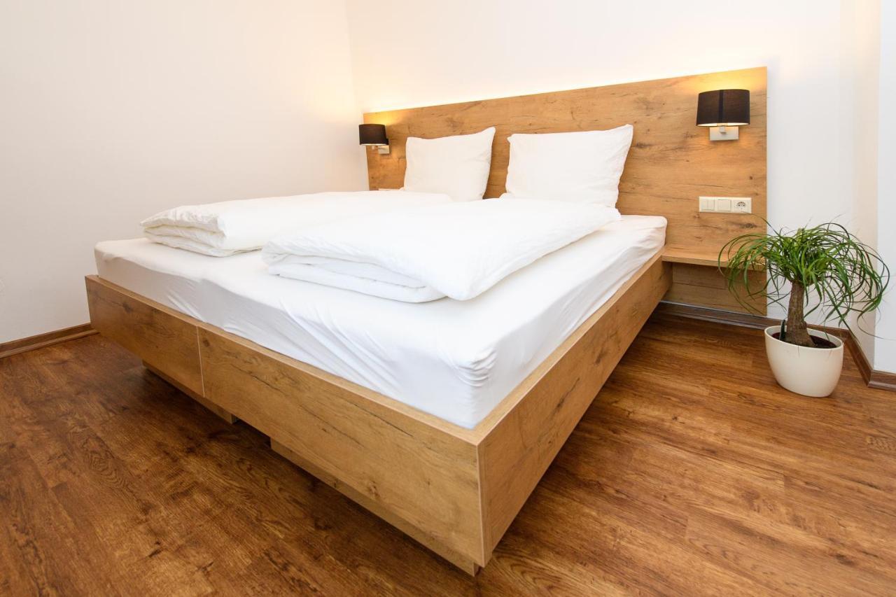 Zum Scheffelhof Hotel มาอัวบรอนน์ ภายนอก รูปภาพ